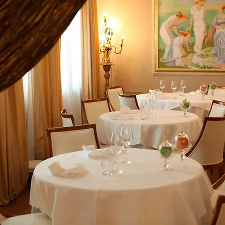 Le Muse ホテル サン・ボニファーチョ